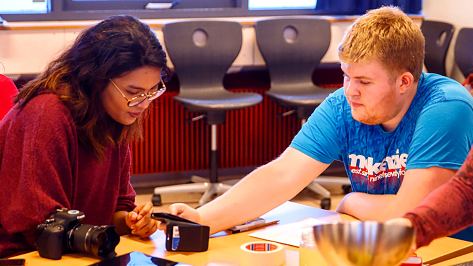 Safia with student from MTR