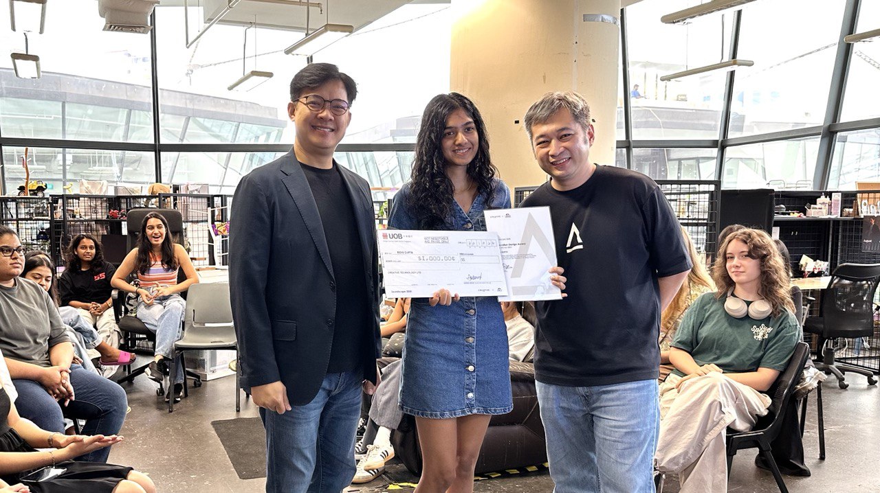 photo_6156493288903917451