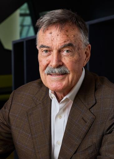 Mr Robert Micheal Tomlin