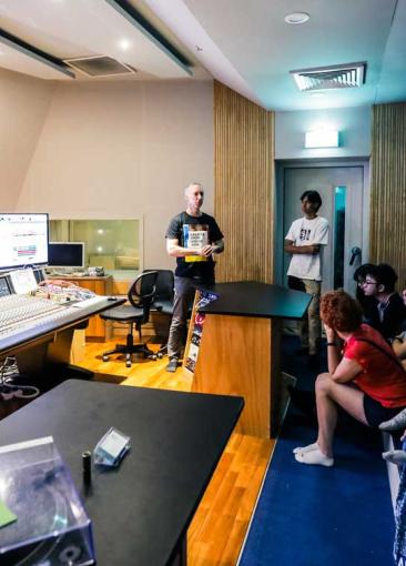 LASALLE-BA-Hons-Music-Business