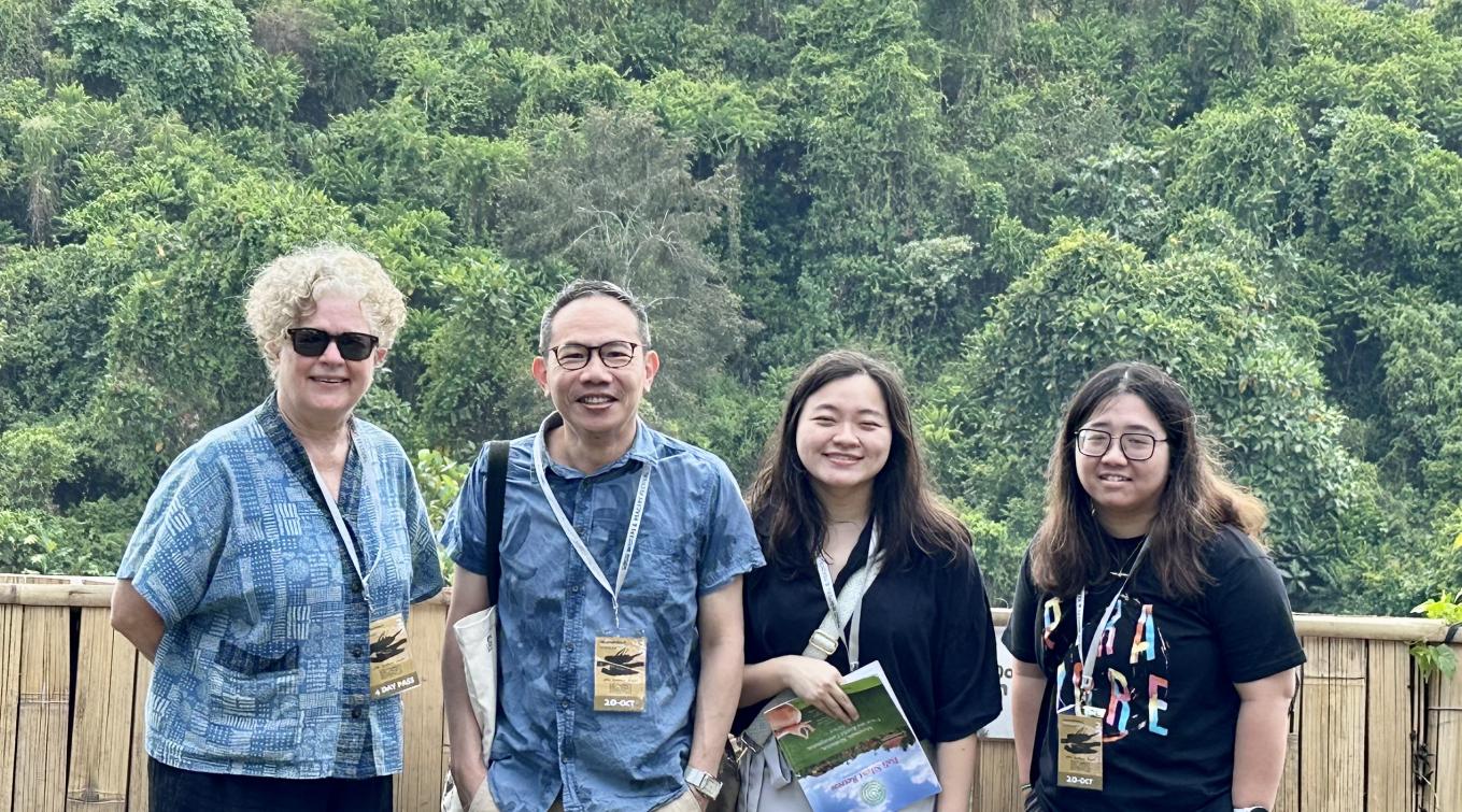 pl-dr-rosslyn-prosser-with-students